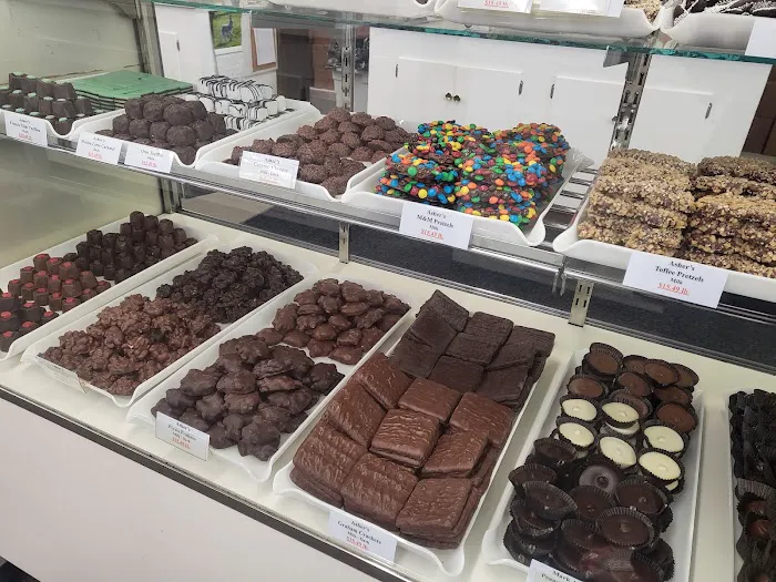 Smith's Candies Picture 6