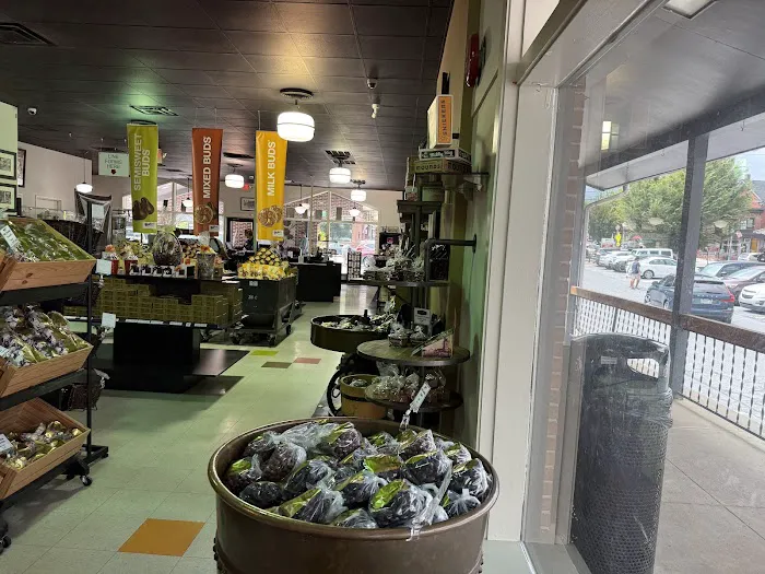 Wilbur Chocolate Retail Store Picture 2