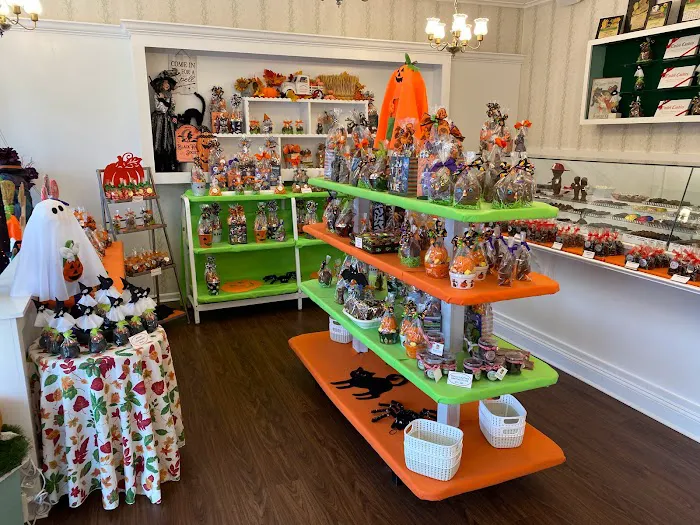 Emile's Candies Picture 7