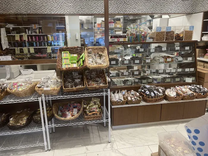 Lazar's Chocolate Picture 5