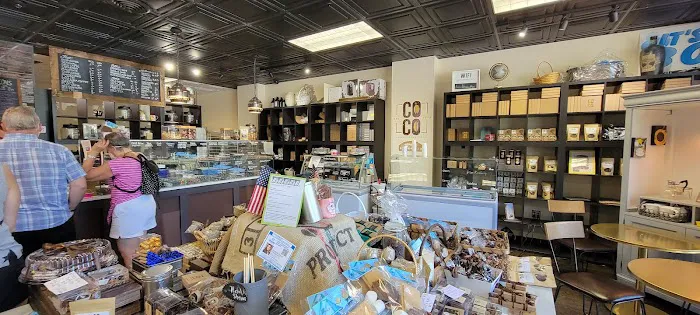 COCO Confections and Coffee Picture 3
