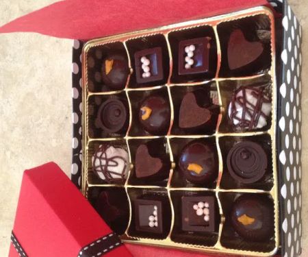 Le Rouge Handmade Chocolates & Cakes by Aarti