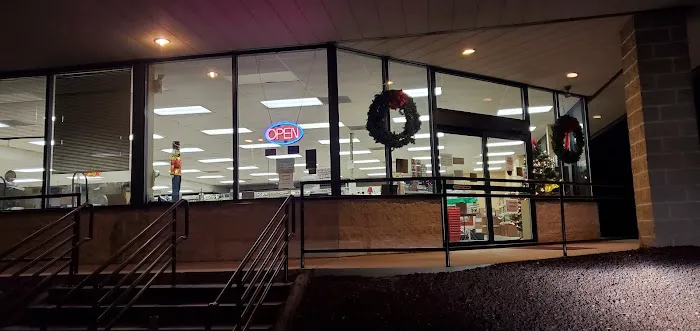 Edwards Nuts & Candy Co Picture 1