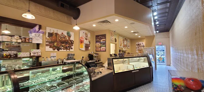 Kilwins Ice Cream - Chocolate - Fudge Picture 10