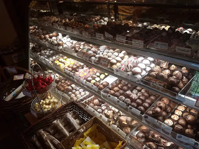Litchfield Candy Company Picture 9