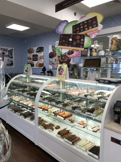 Kilwins Ice Cream - Chocolate - Fudge Picture 3