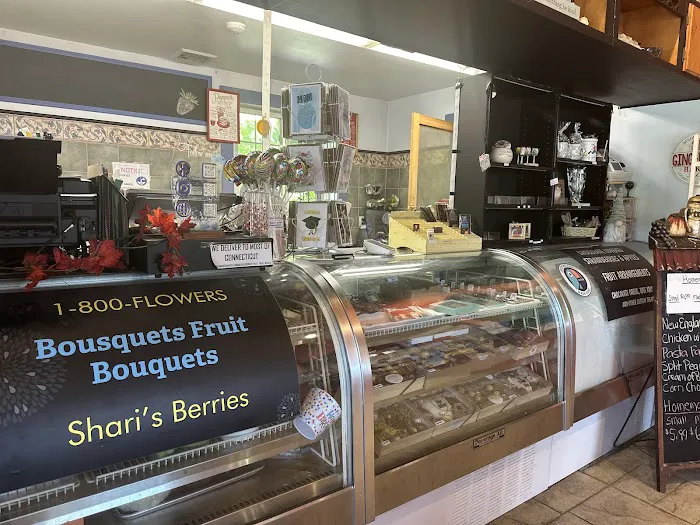 Bousquet’s Fruit Bouquets & Sweet Shoppe Picture 1