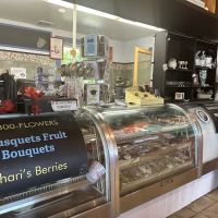 Bousquet’s Fruit Bouquets & Sweet Shoppe ico