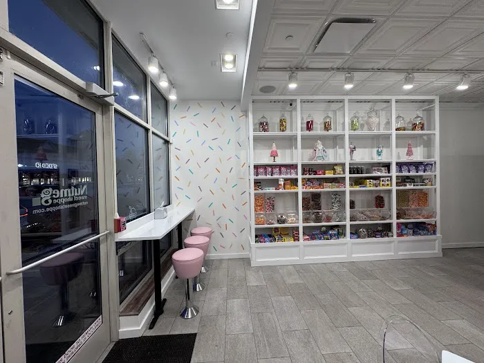 The Nutmeg Sweet Shoppe Picture 8