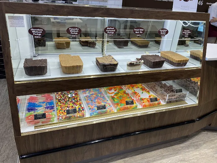 Munson's Chocolates Picture 4