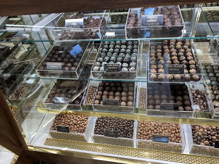 Munson's Chocolates Picture 10