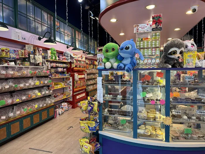 Candy Works Picture 2