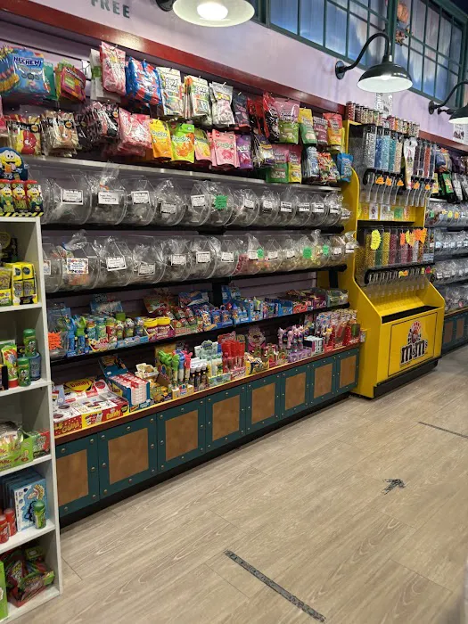 Candy Works Picture 9