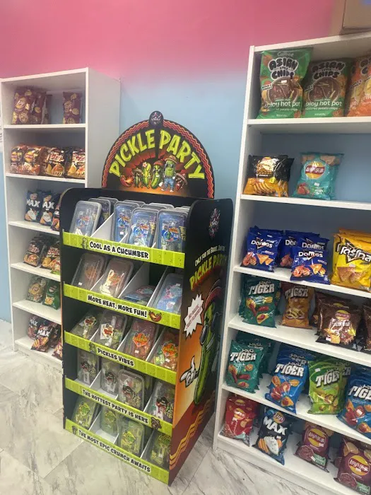 Exotic Snack Guys Picture 6