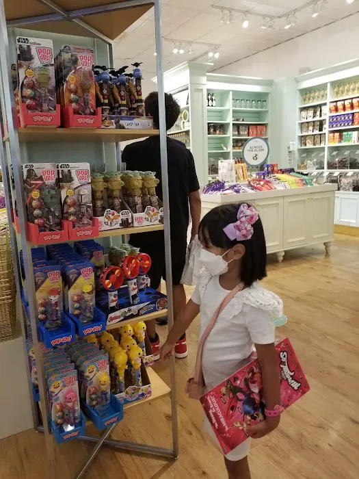 Lolli & Pops Picture 6