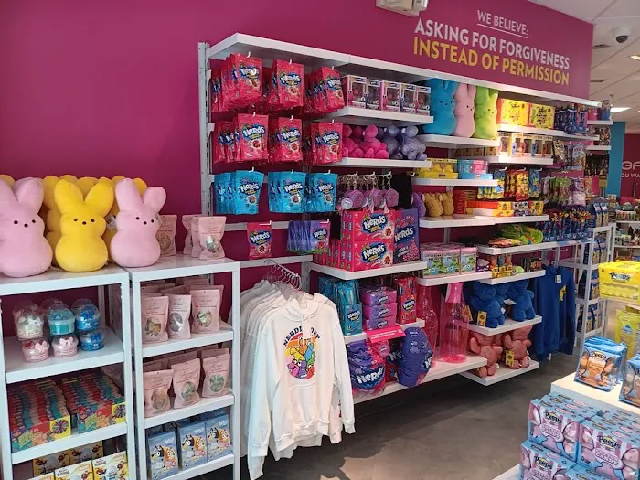 IT'SUGAR Center at Salisbury Picture 9