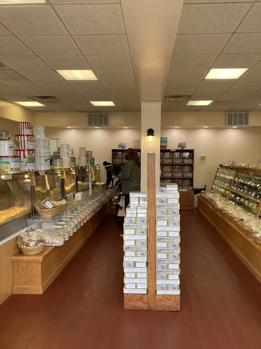 Ibach's Candy by the Sea Picture 1