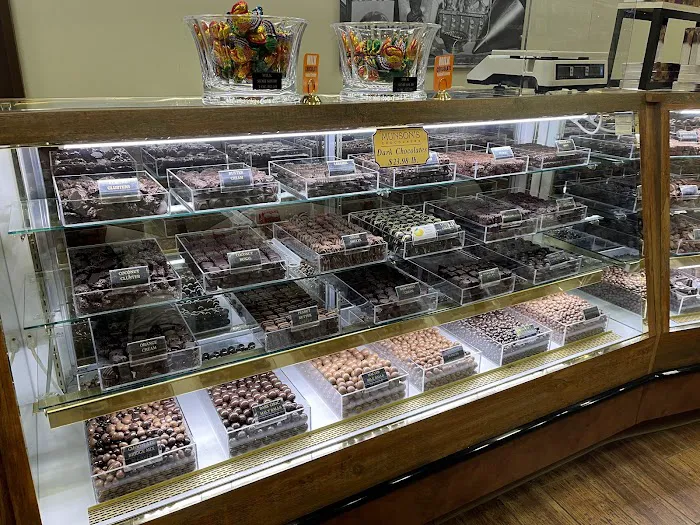 Munson's Chocolates Picture 5