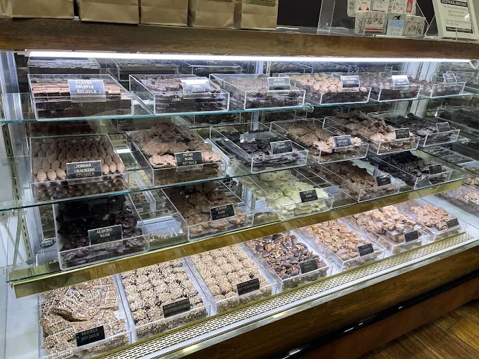 Munson's Chocolates Picture 9