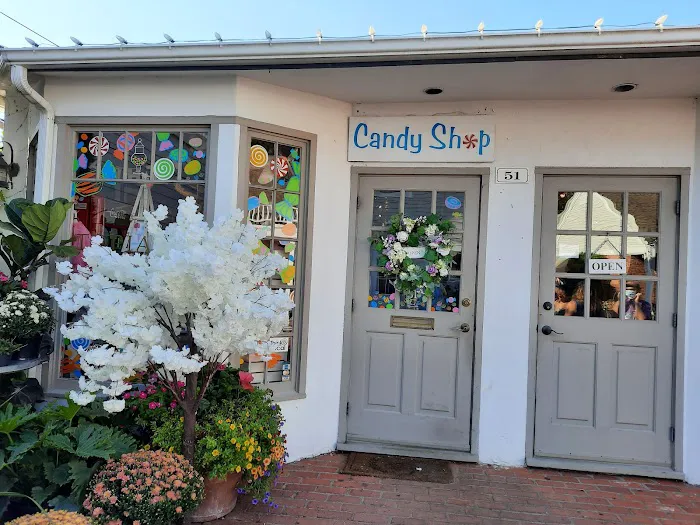 Topiare Candy Shop Picture 3