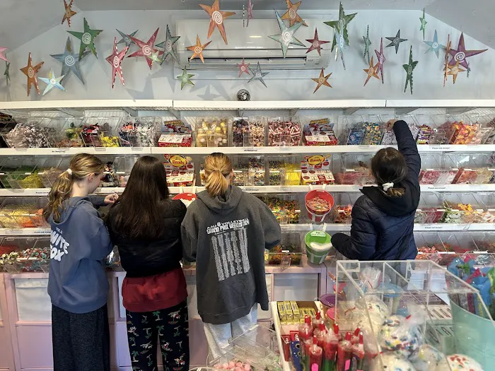 Candy Shop Picture 2