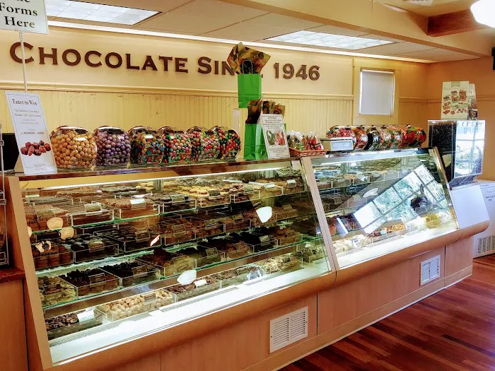 Munson's Chocolates Picture 4
