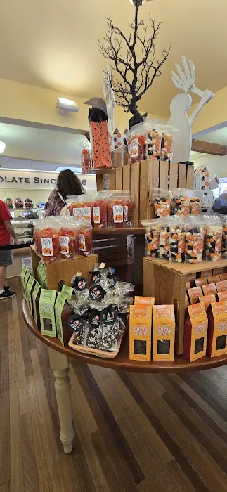 Munson's Chocolates Picture 6