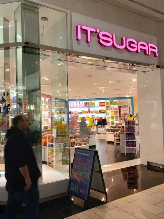 IT'SUGAR Holyoke Picture 1