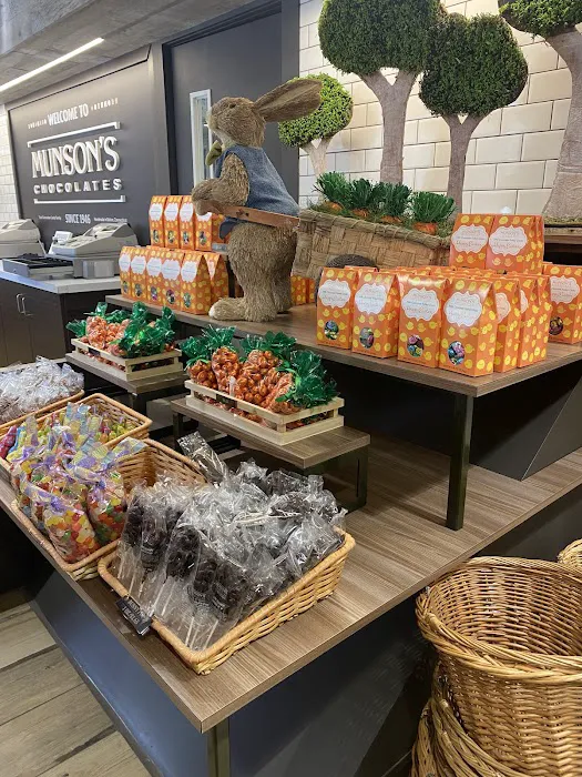 Munson's Chocolates Picture 5