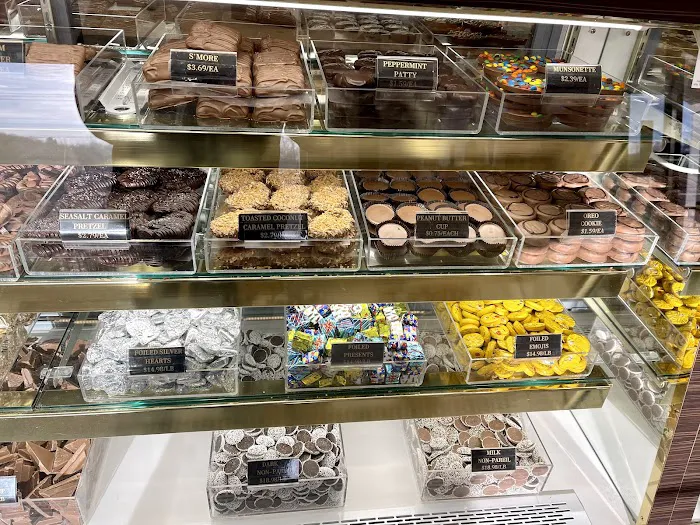 Munson's Chocolates Picture 4