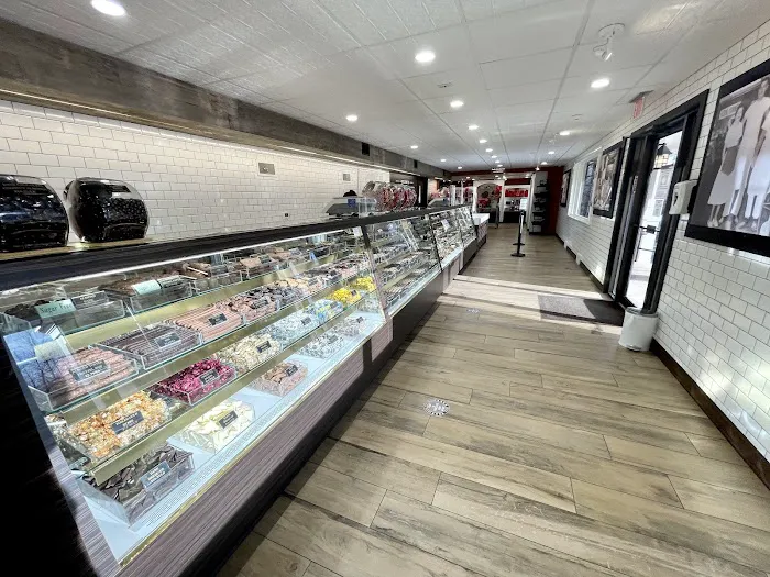 Munson's Chocolates Picture 7