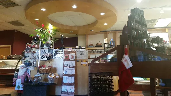 Chocolate Springs Cafe Picture 9
