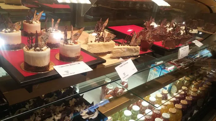 Chocolate Springs Cafe Picture 7