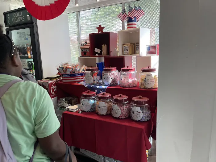 Capital Candy Jar Picture 8