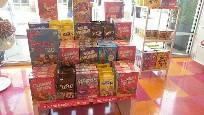 Savannah's Candy Kitchen Picture 4