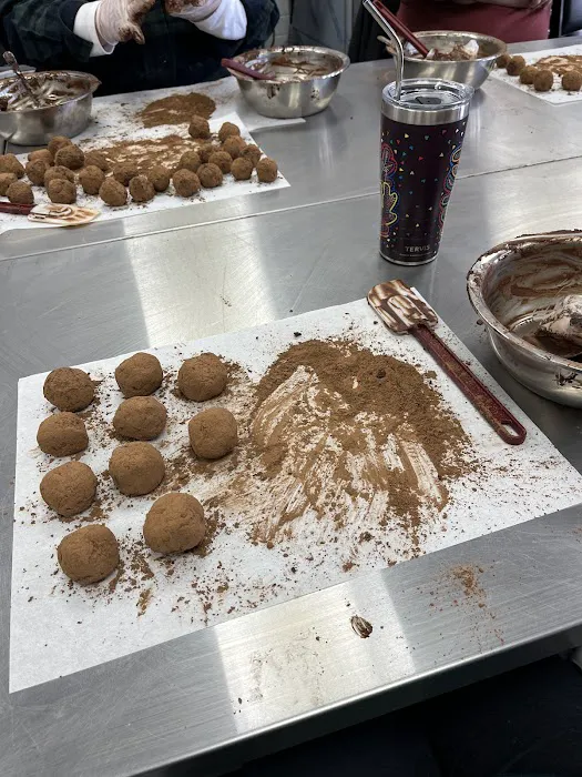 Artisan Confections of McLean Picture 9