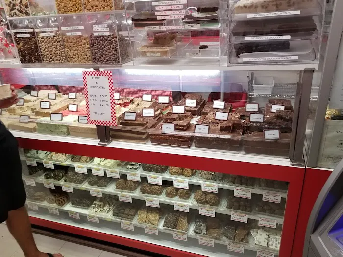 Fudge N Stuff Picture 6