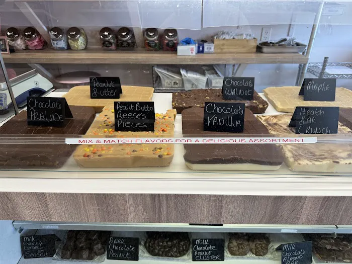 Fudge N Stuff Picture 9