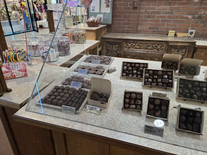 Jennifer's Chocolates Picture 9