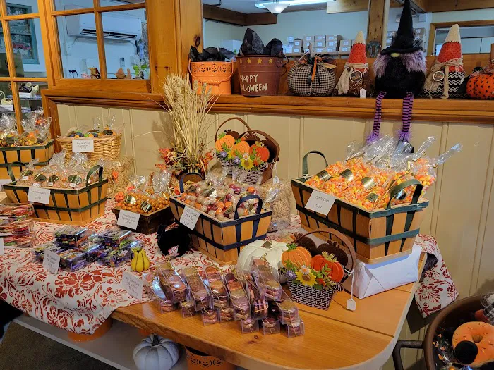 Richardson's Candy Kitchen Picture 8