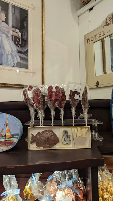 the chocolate shoppe Picture 4