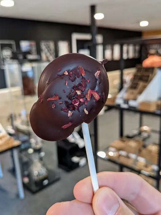 Aura’s Chocolate Bar Picture 5