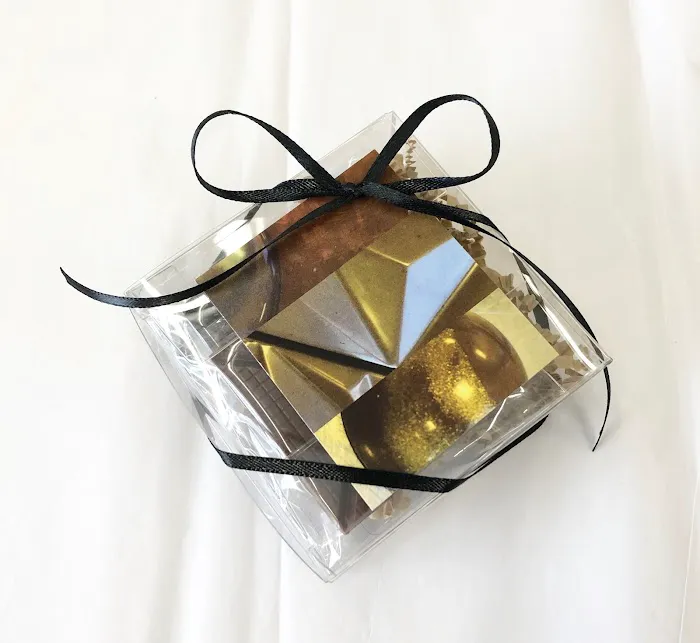 Aura’s Chocolate Bar Picture 7