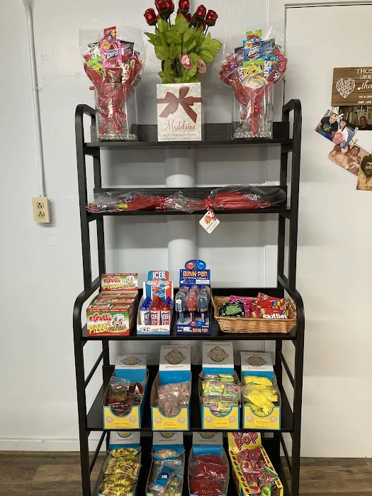 Teddy's Candy Bar & More Picture 3