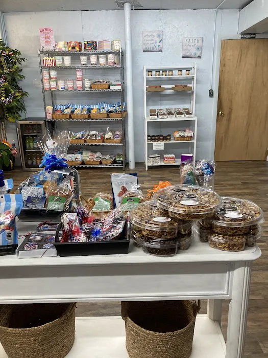 Teddy's Candy Bar & More Picture 1