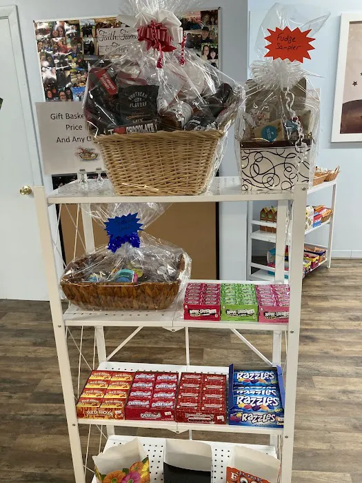 Teddy's Candy Bar & More Picture 9