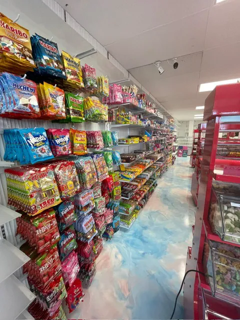 sweetiez candy shop Picture 4