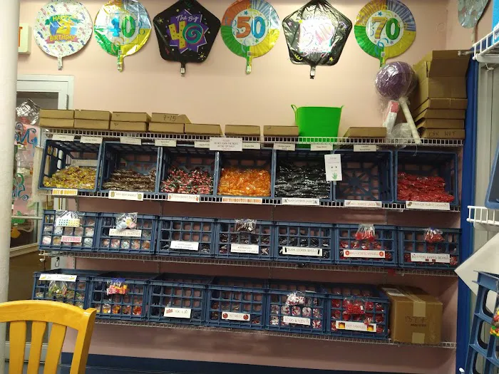 Nana's Ice Cream Parlor, And Candy Shop Picture 2