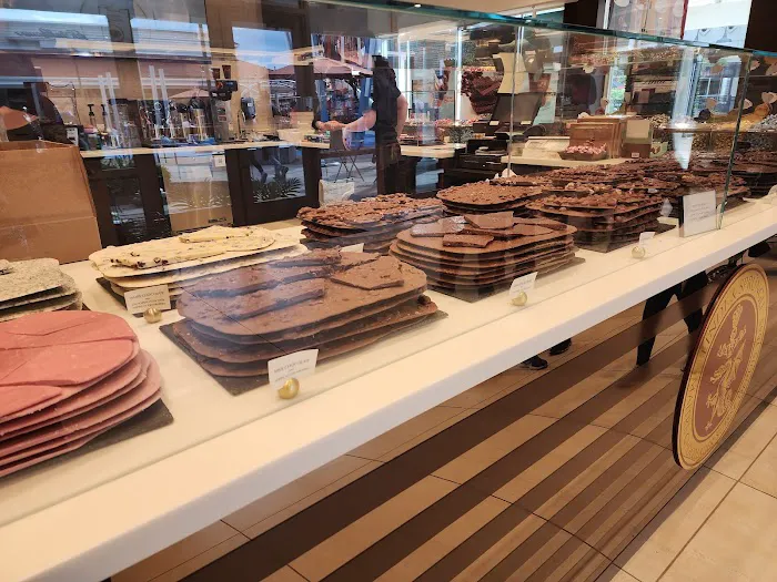 Lindt Chocolate Shop Picture 3