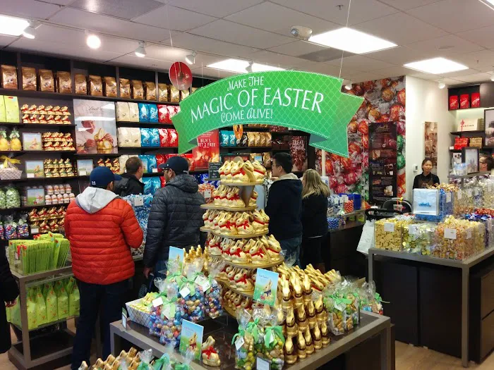 Lindt Chocolate Shop Picture 9